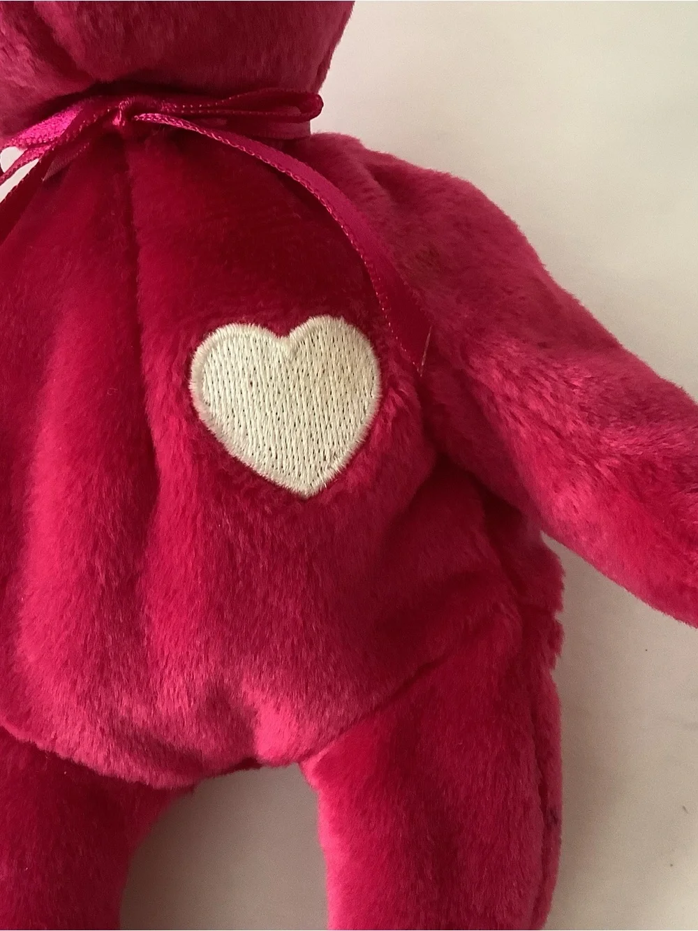 Ty beanie baby, Valentino. Retired 1998 to 1999 with errors.